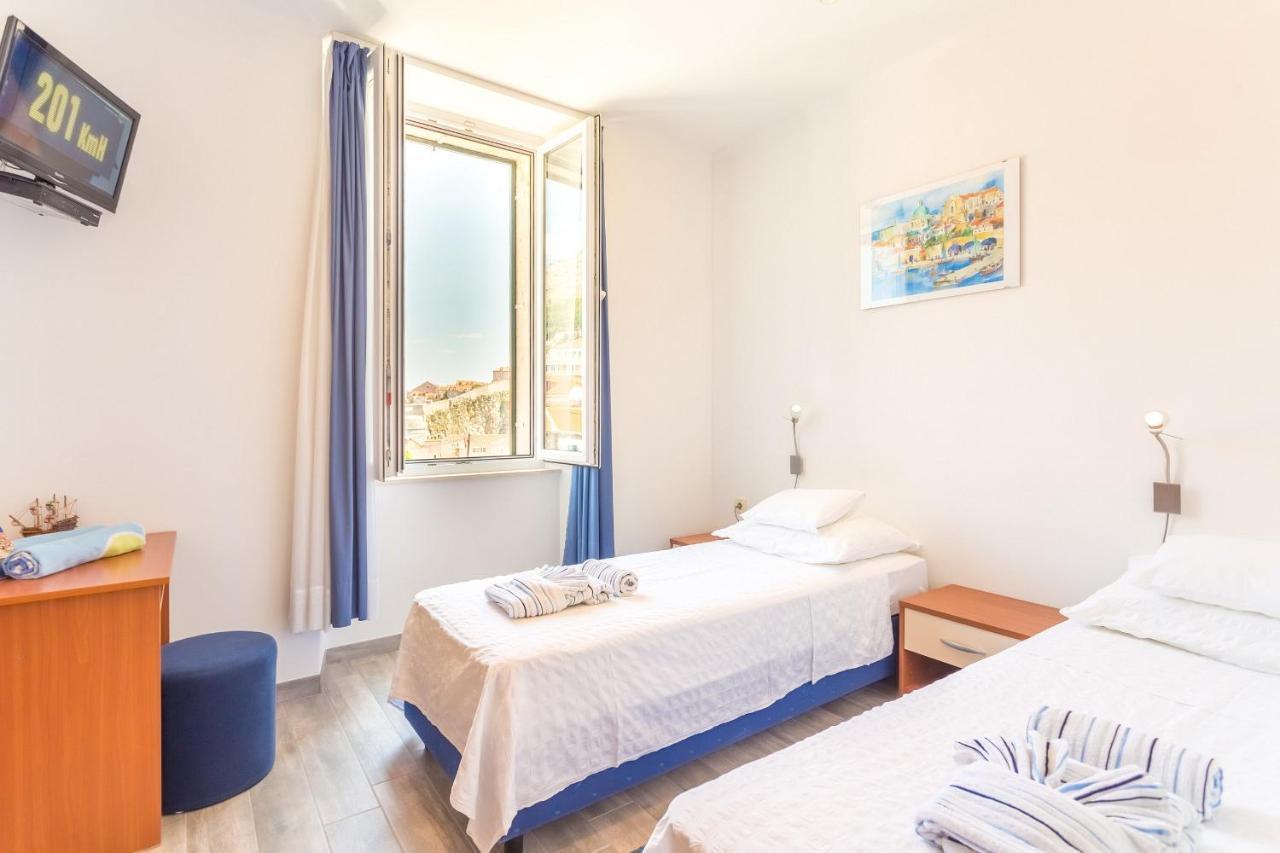 Apartment& Room Lukre / Apartment Lukre With Terrace 두브로브니크 외부 사진